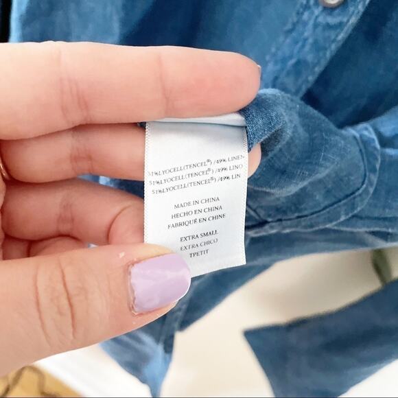 RAILS indigo linen romy blouse cold shoulders tie - Picture 8 of 9